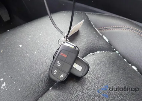 2024 Jeep Compass Limited 4X4 z USA, uszkodzony, nr VIN 3C4NJDCN4RT102130